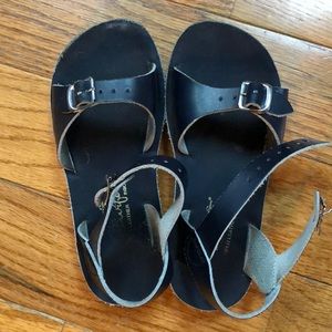Saltwater sandals